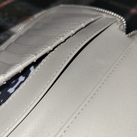 Disney Loungefly Dog Print Wallet - Picture 5 of 5